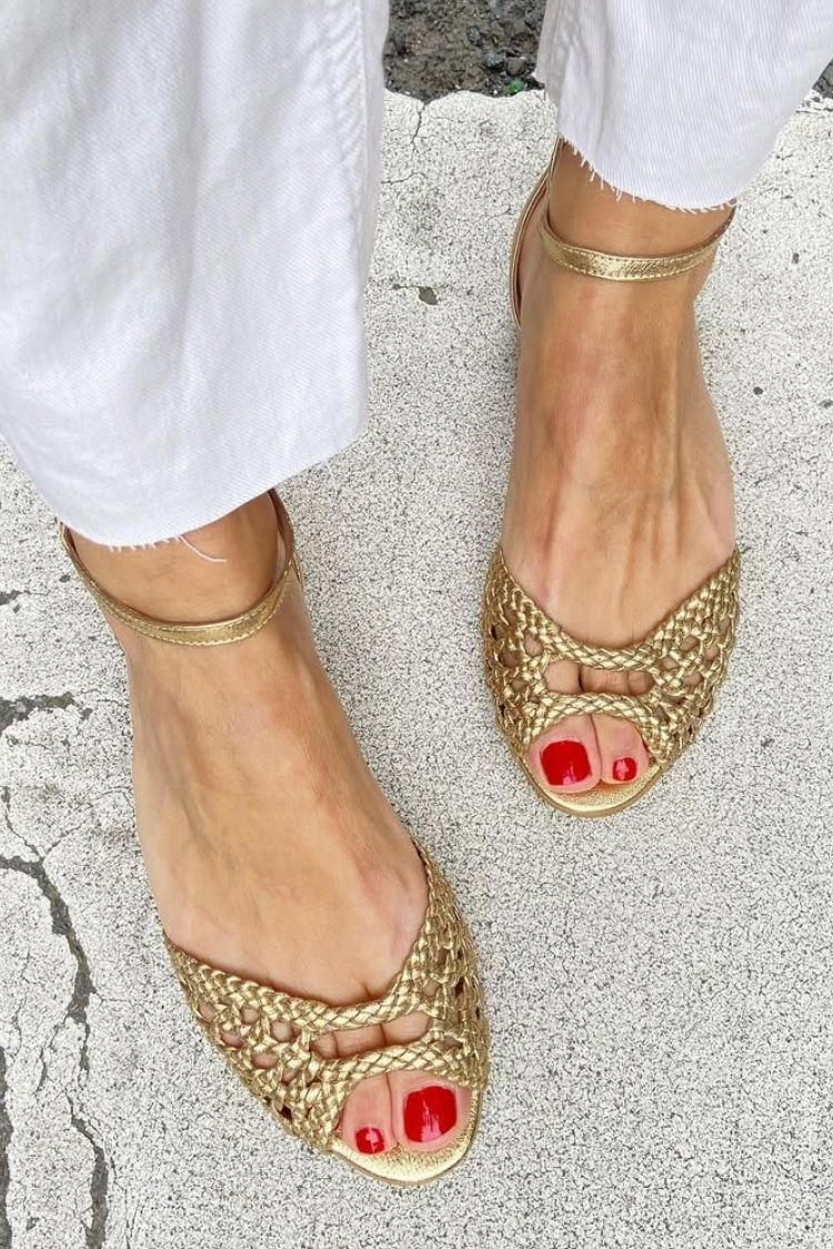 Sandalias trenzadas doradas Isabel