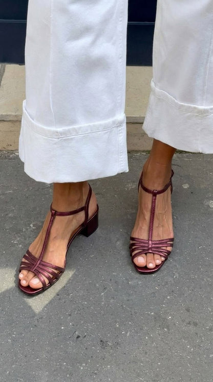 Sandalias doradas Alegra
