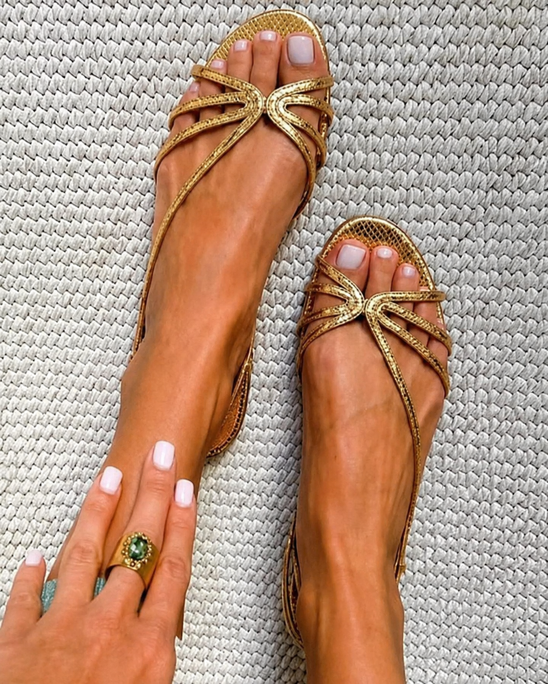Sandalias doradas Ginevra