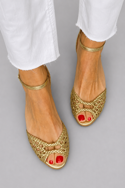 Sandalias trenzadas doradas Isabel