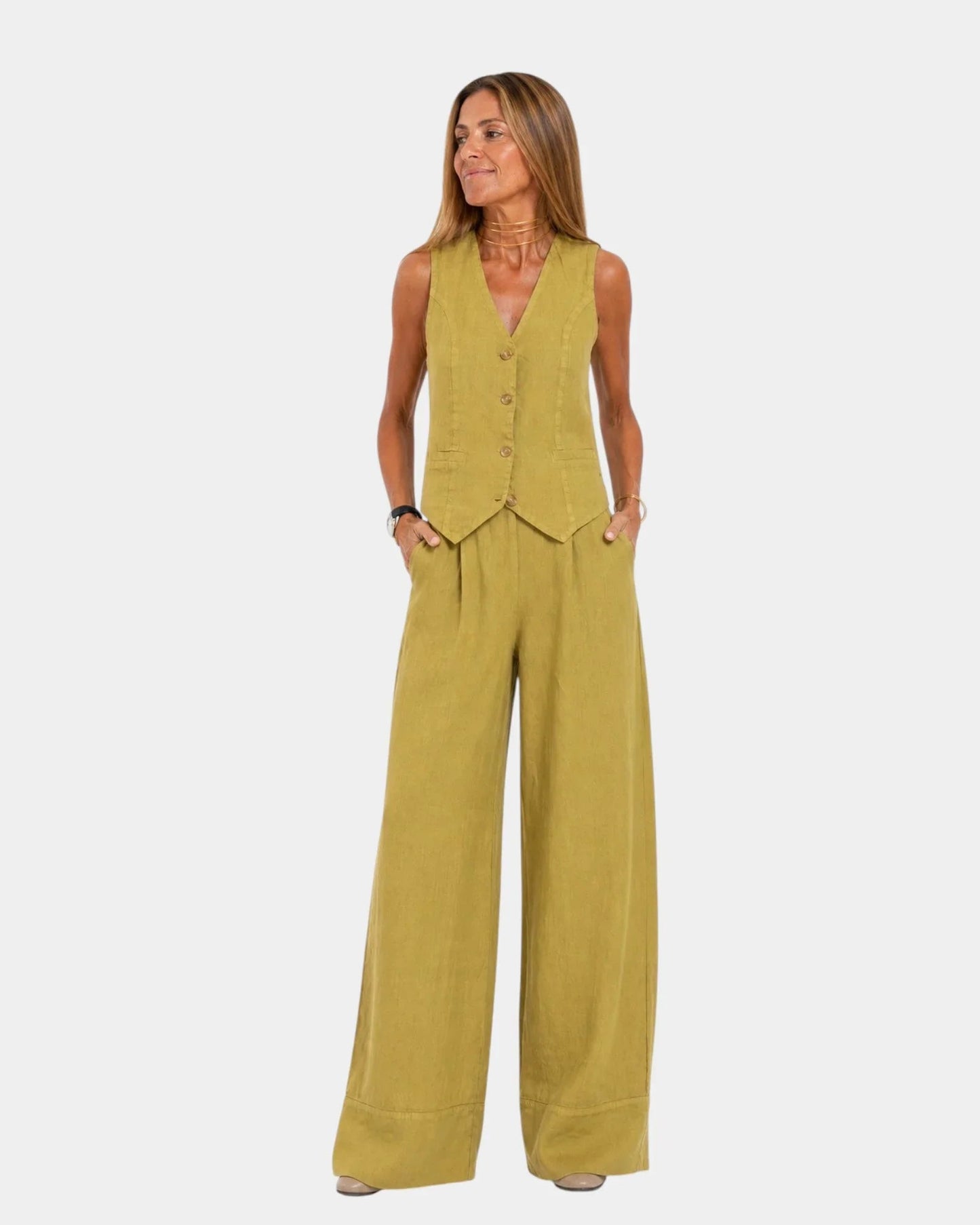 Conjunto de chaleco y pantalón Wendy