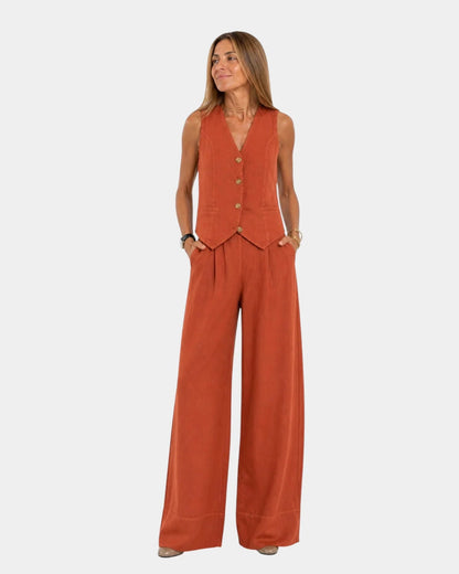 Conjunto de chaleco y pantalón Wendy