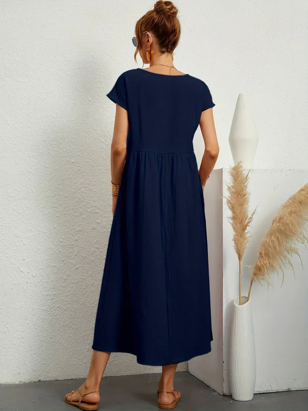 Vestido midi atemporal Rocío