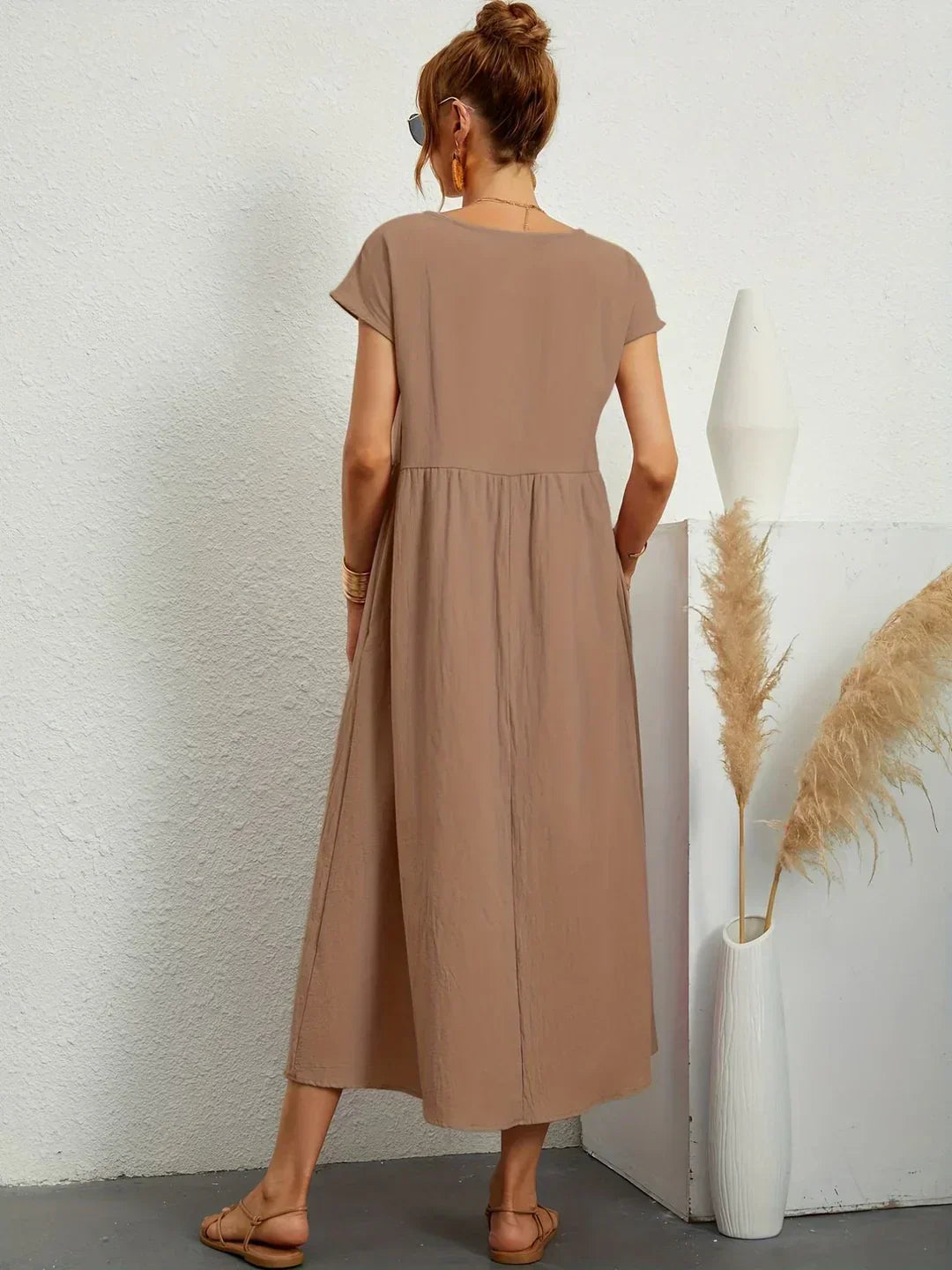 Vestido midi atemporal Rocío