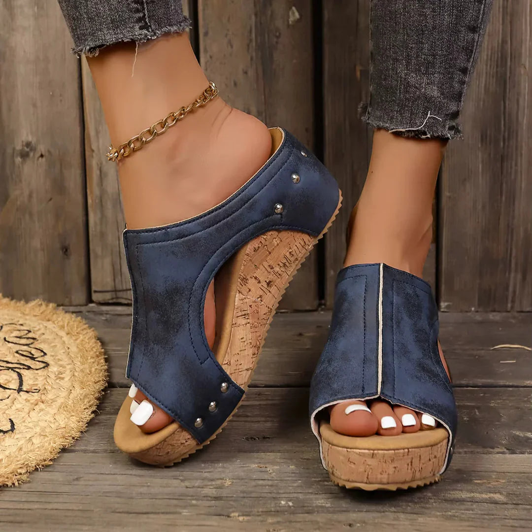 Cuñas con tachuelas Carmen