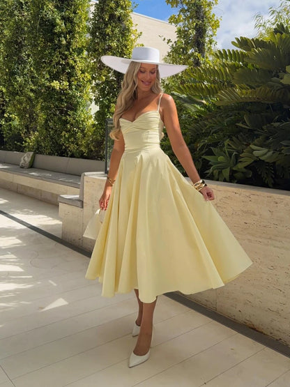 Vestido midi drapeado con escote corazón Camila